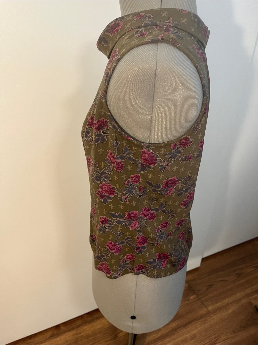 Beierdi Blouse soft
Flowy fabric. See measurements - Picture 5 of 7